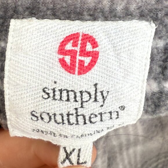 Women's XL Gray Simply Southern Flannel - Picture 5 of 5